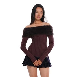 Sweet Chilling Off Shoulder Pleated Mini Dress with Faux Fur Collar